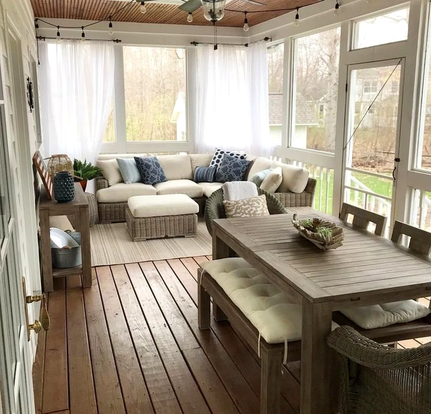 Bright kitchen nook supports the garden edge through shape, leaving the space feeling quietly finished.