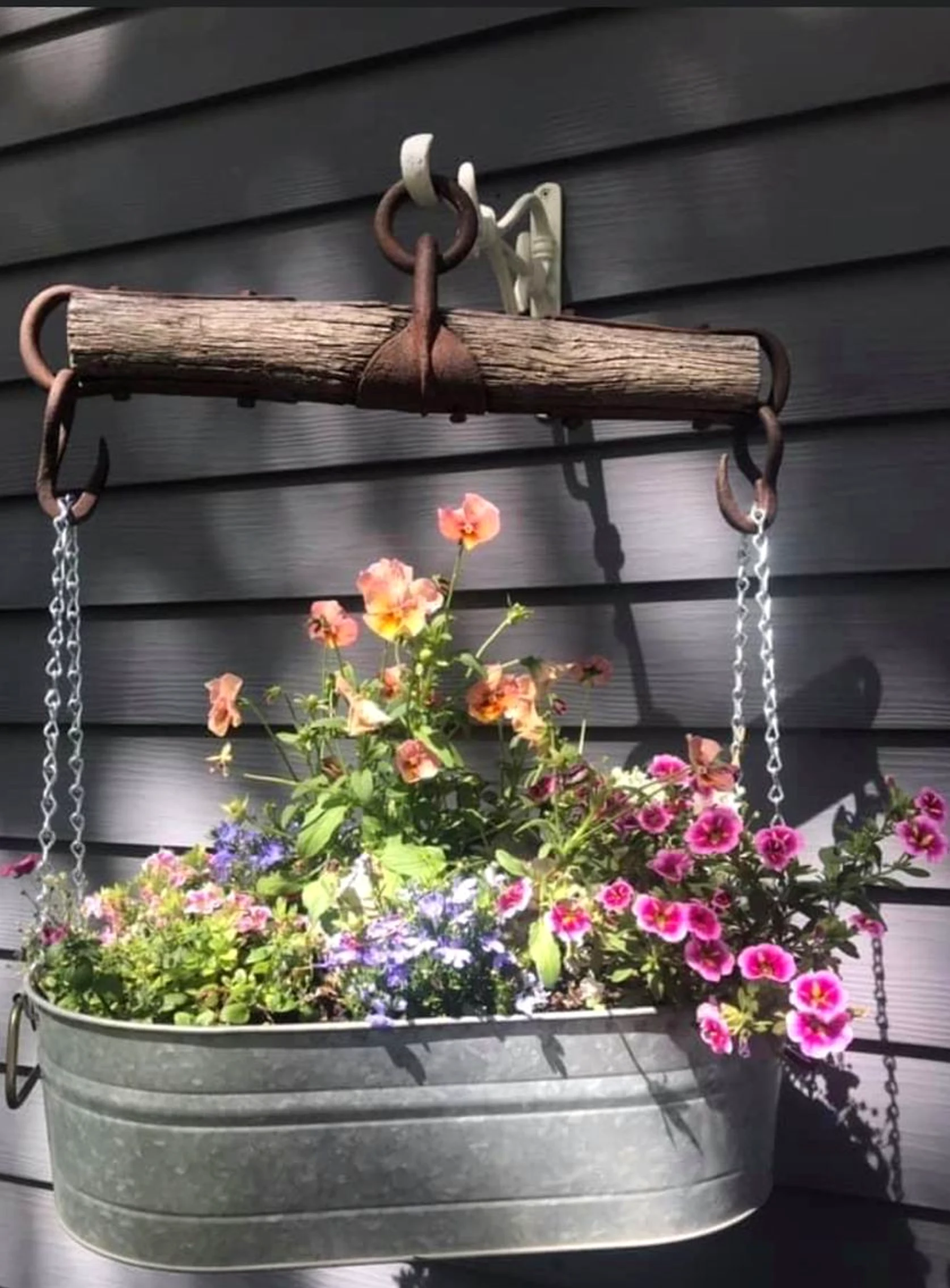 Subtle lamp detail anchors the outdoor space with texture, giving the view a mood that feels bright but not busy.